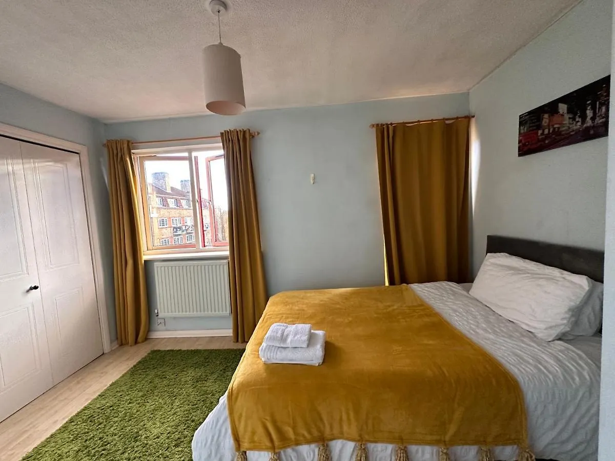Cozy Private Room For Single Use London