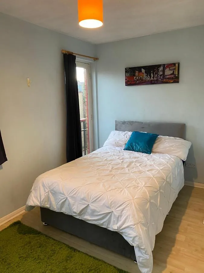 Cozy Private Room For Single Use London